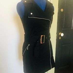 Forever21 sleeveless mini black dress  Size S